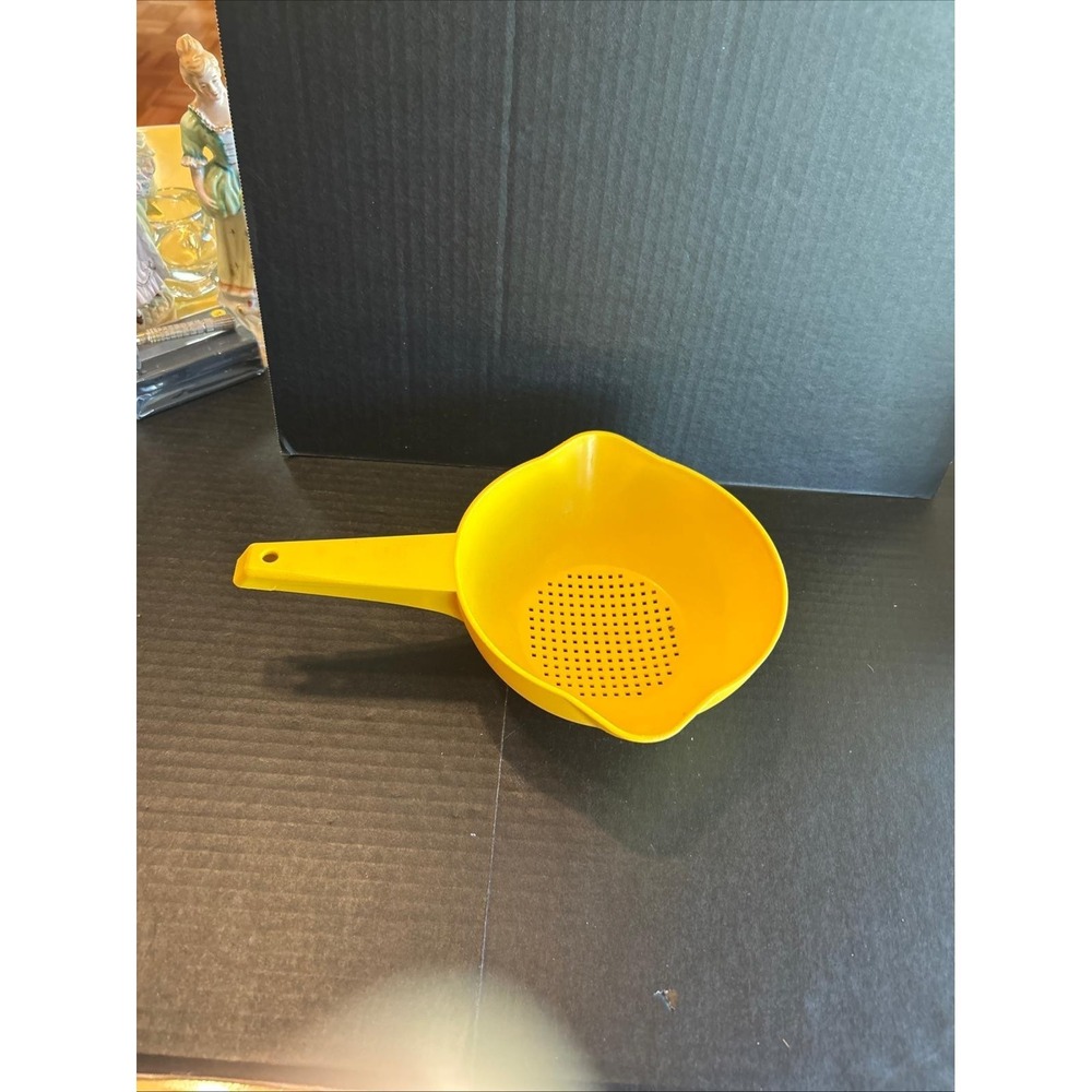 Large Tupperware Yellow Strainer, Classic